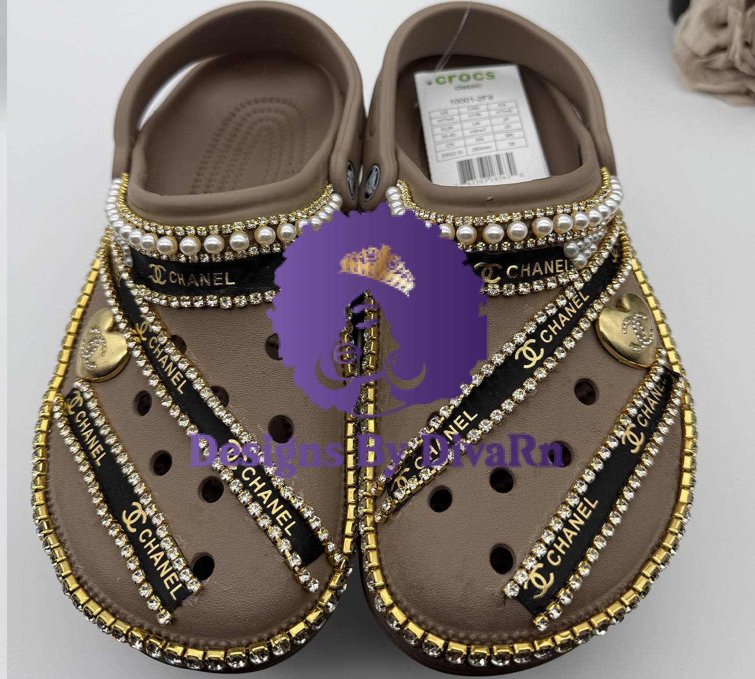 BROCRYCR-040 Brown clogs with a crystal lattice pattern and designer-inspired charms.
