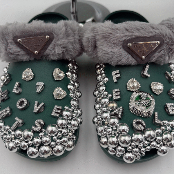 Gemstone Letter Eagle Fan Footwear